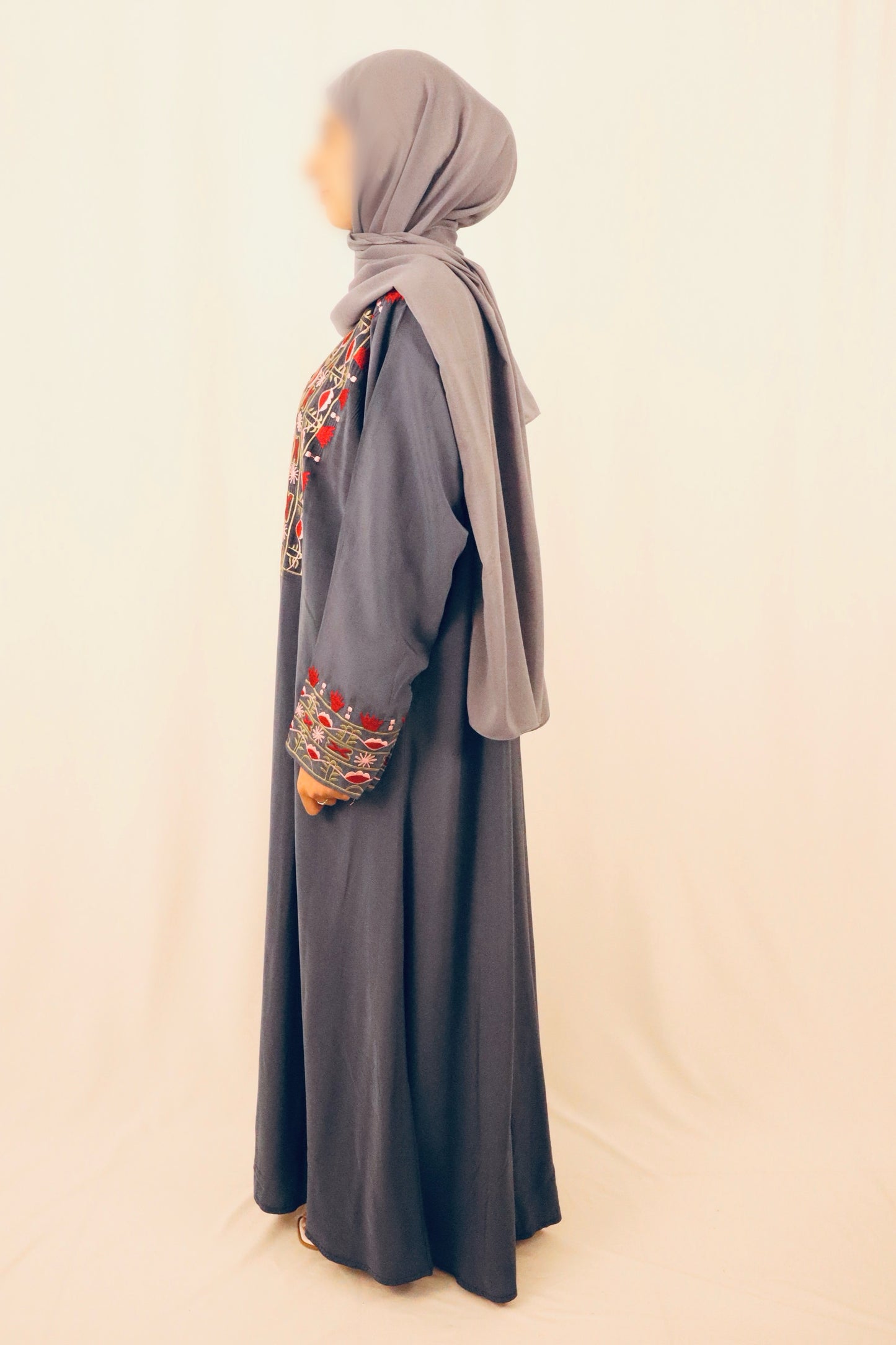 Blossom thread abaya